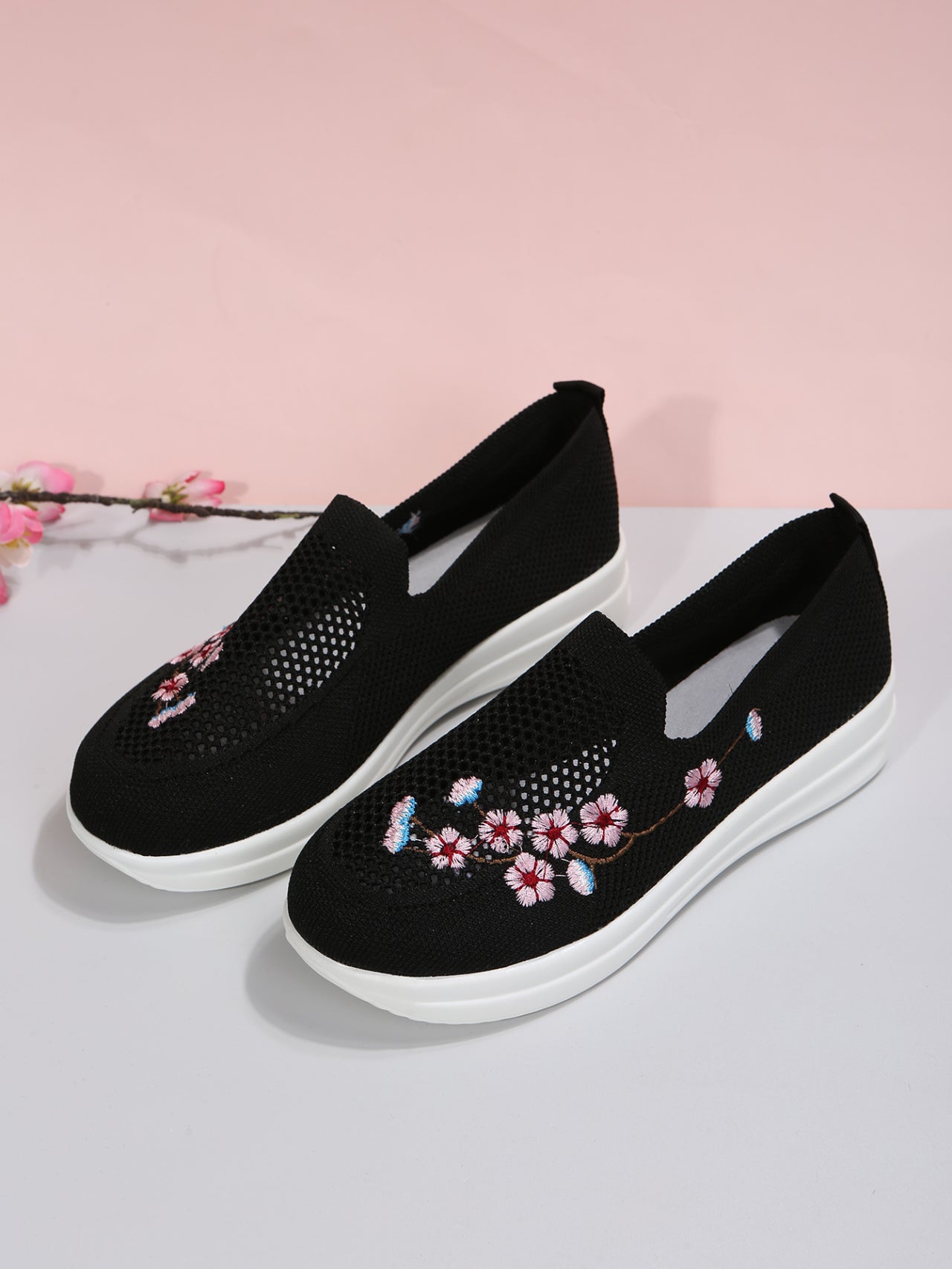 Regia Konf Women's Orthopedic Sneakers