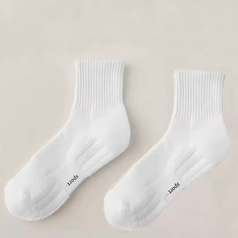 Breathable, Sweat-Absorbing Sports